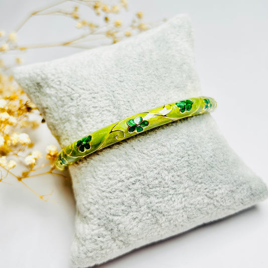 Sweat proof vintage cuffs