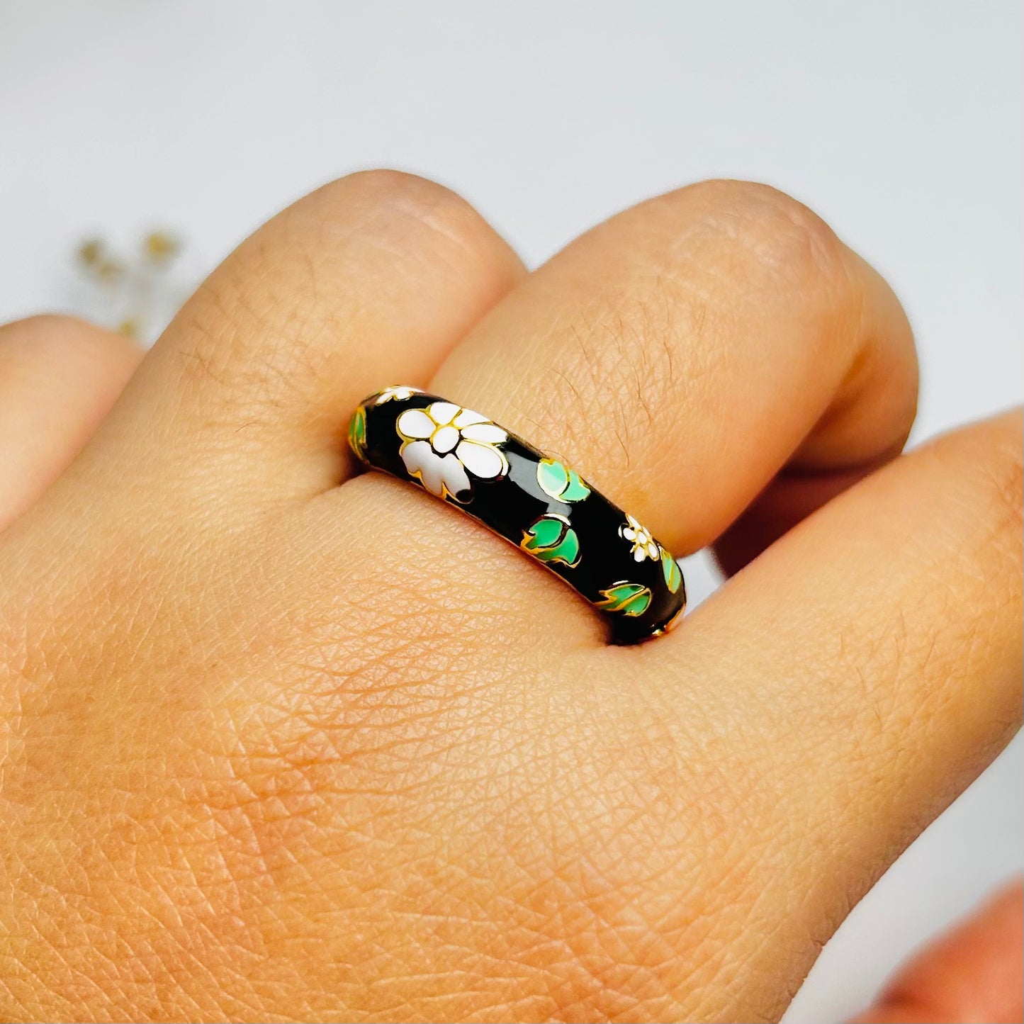 Floral enamel ring for girls