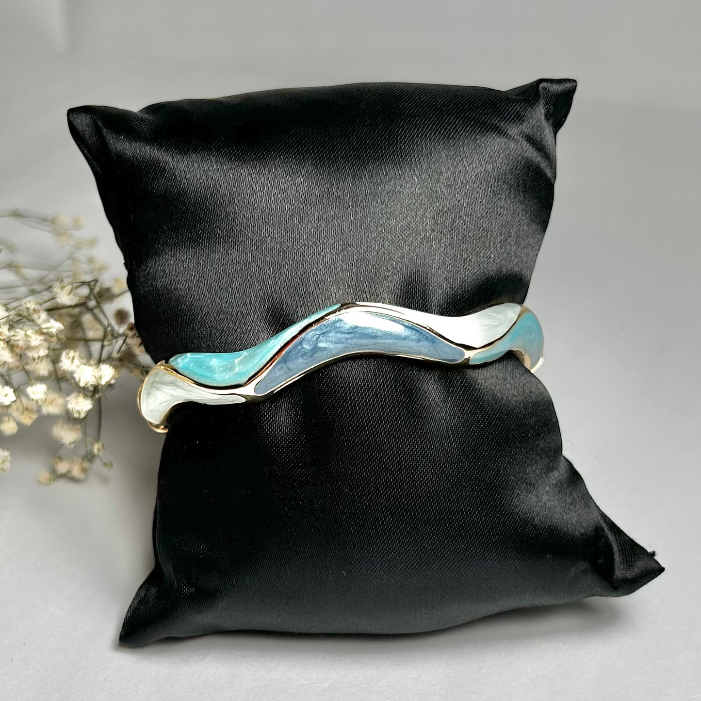 Azure Gleam Vintage Cuff
