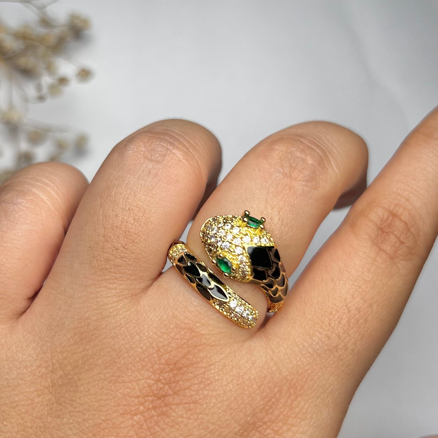 Serpentine Ring