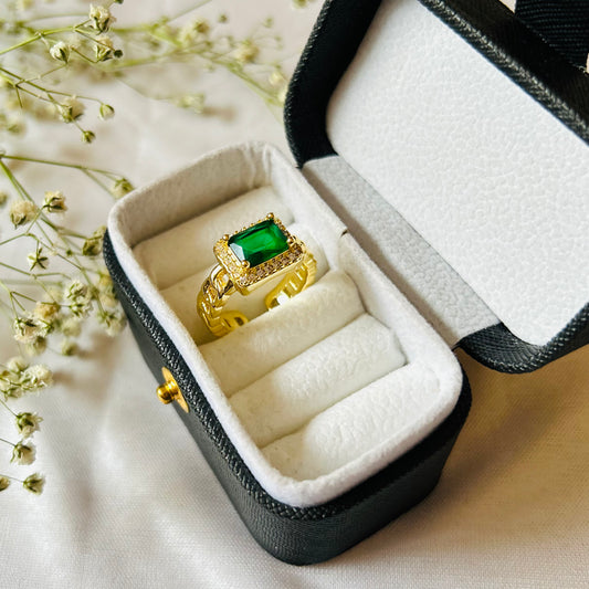 Luxura daily wear ring for women