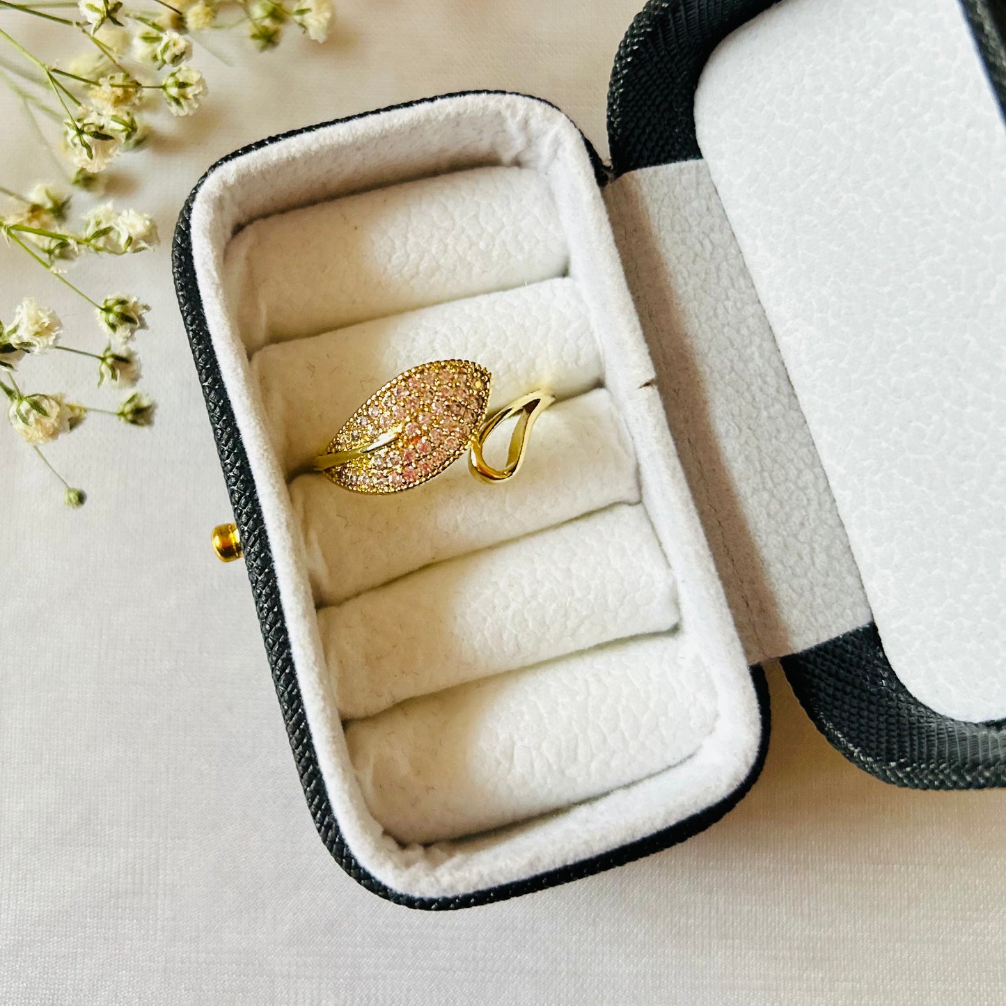 Meadow water proof and adjustable ring