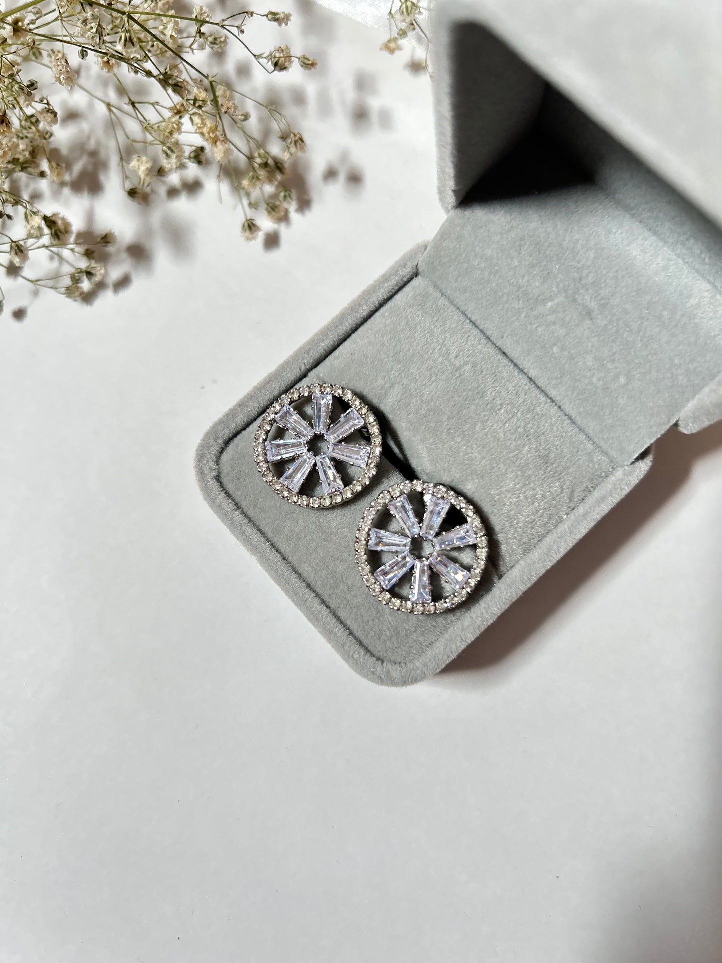 Minimal looking water proof studs for girls