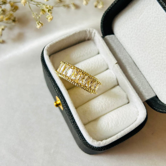 Spectrum daily wear band ring for women