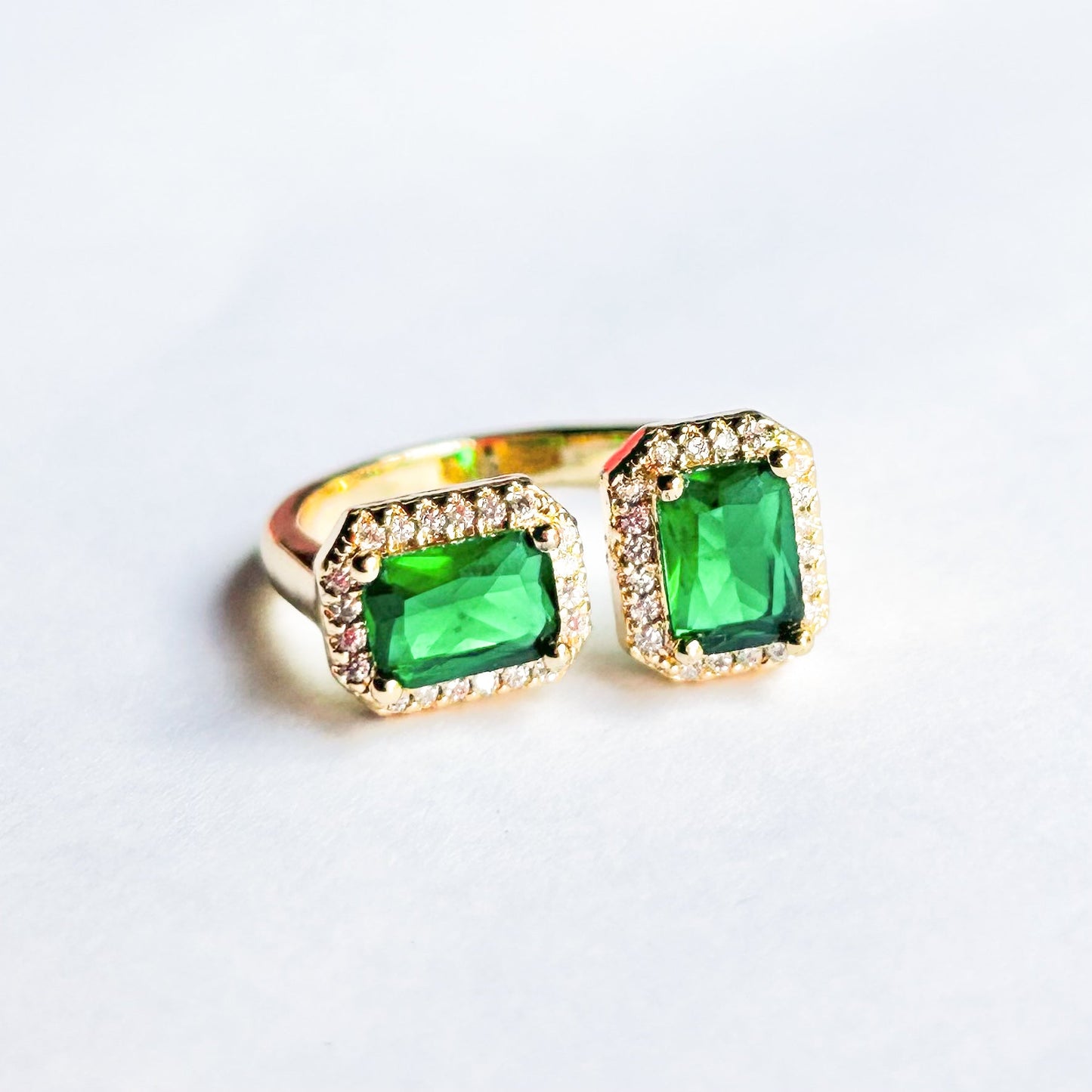 Mira Ring - Minimalist Bling