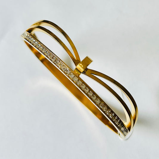 Ribbon Twist Bracelet - Minimalist Bling