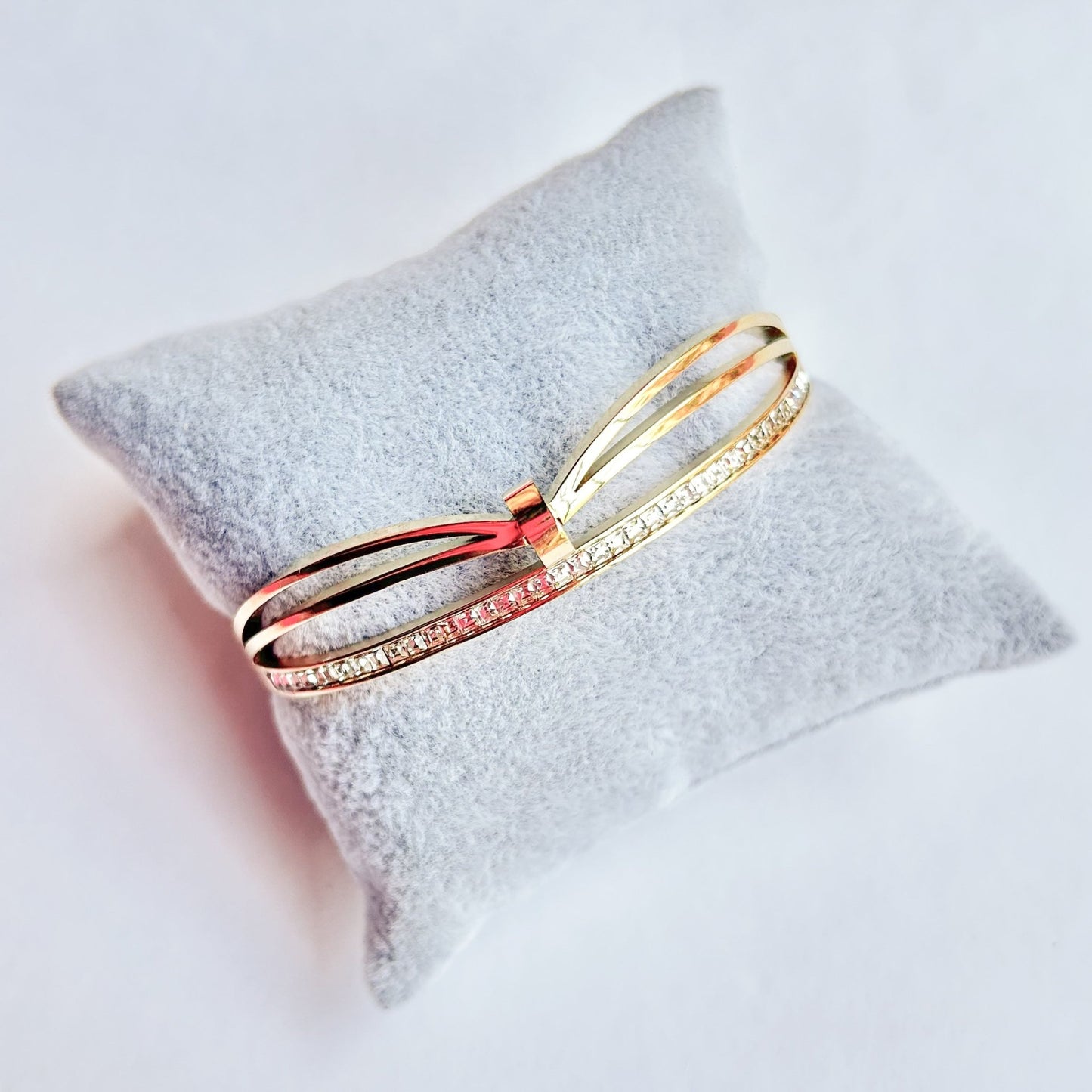 Ribbon Twist Bracelet - Minimalist Bling