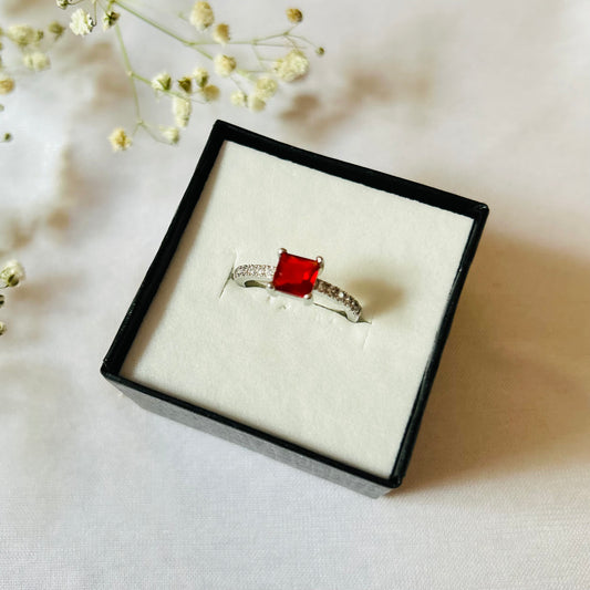 Daisy solitaire daily wear ring for women