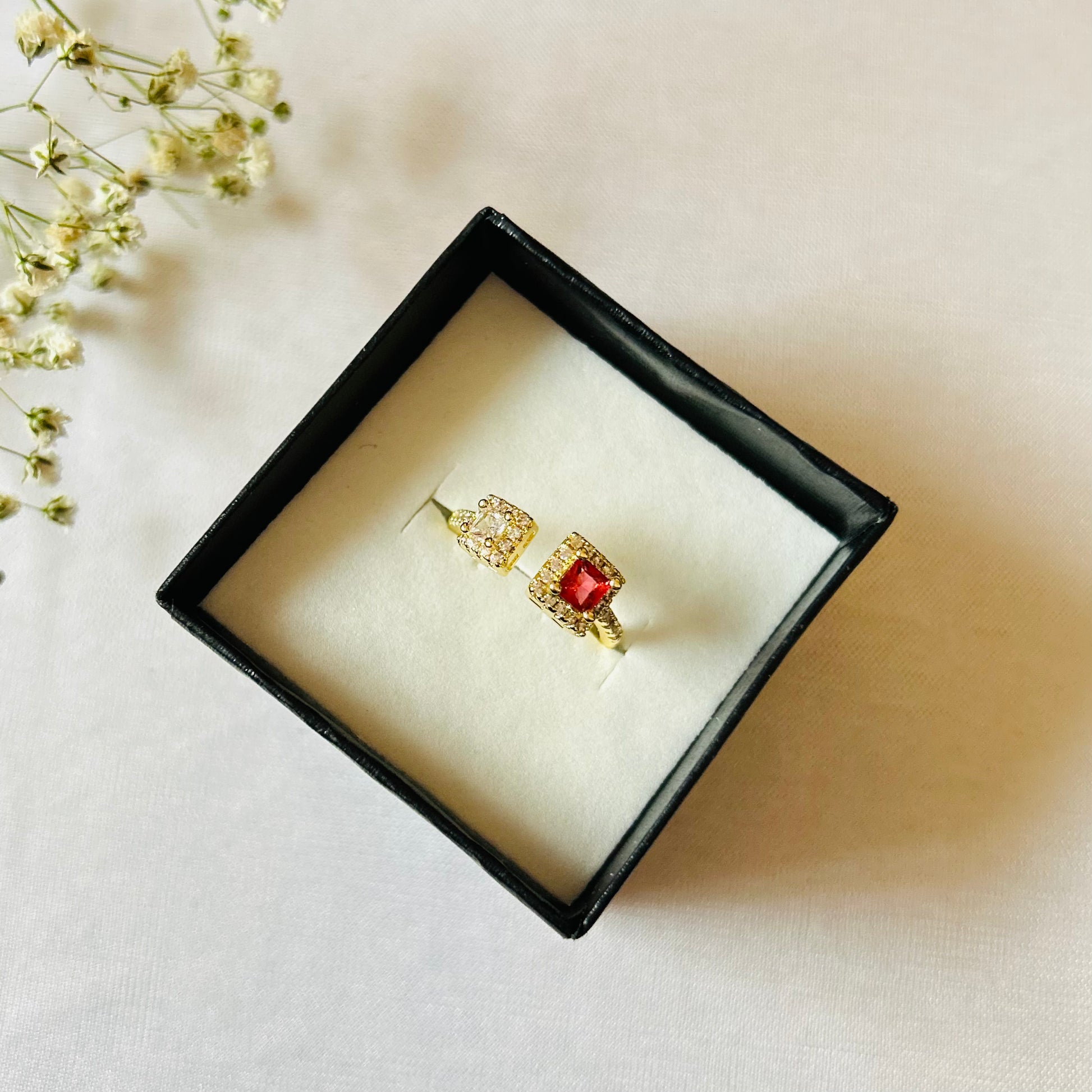 Glimmer water proof ring for women