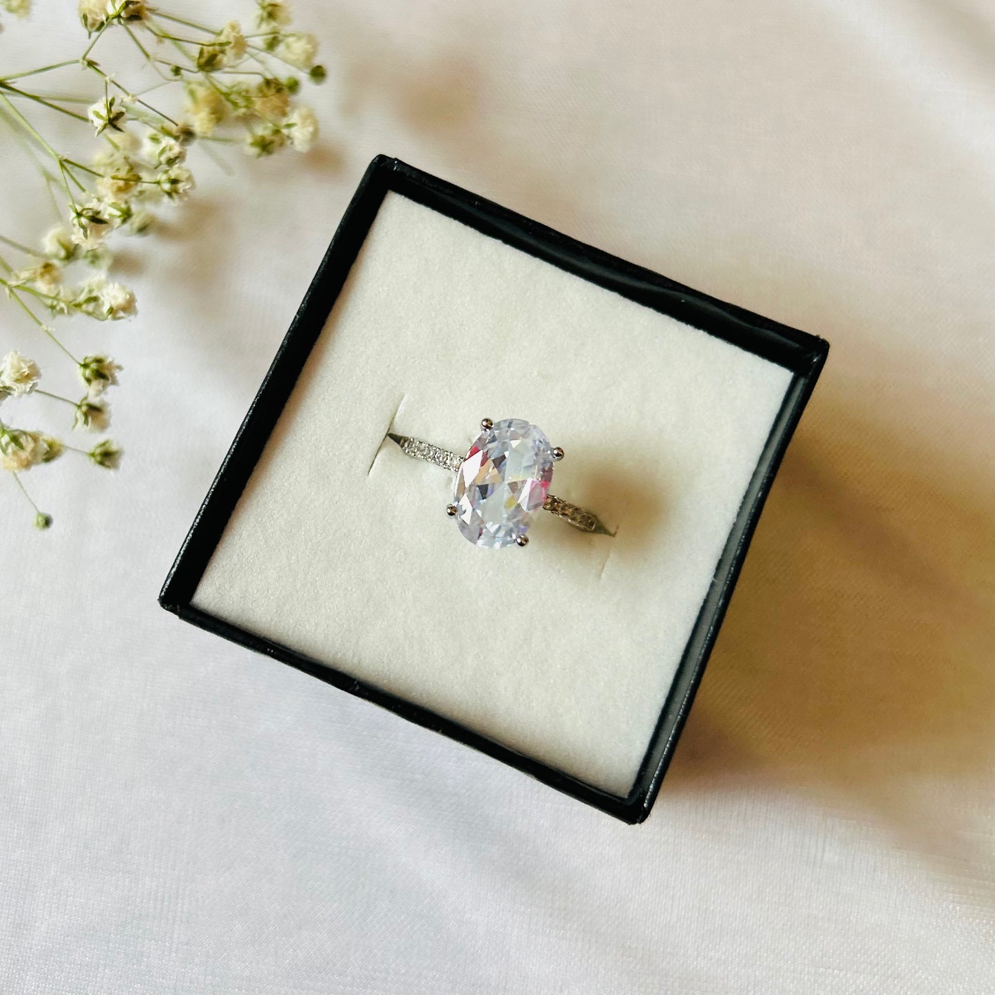 Hazel daily wear diamond ring