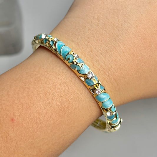 Lagoon Mist Diamond Cuff