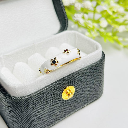 Petite Fleur Ring