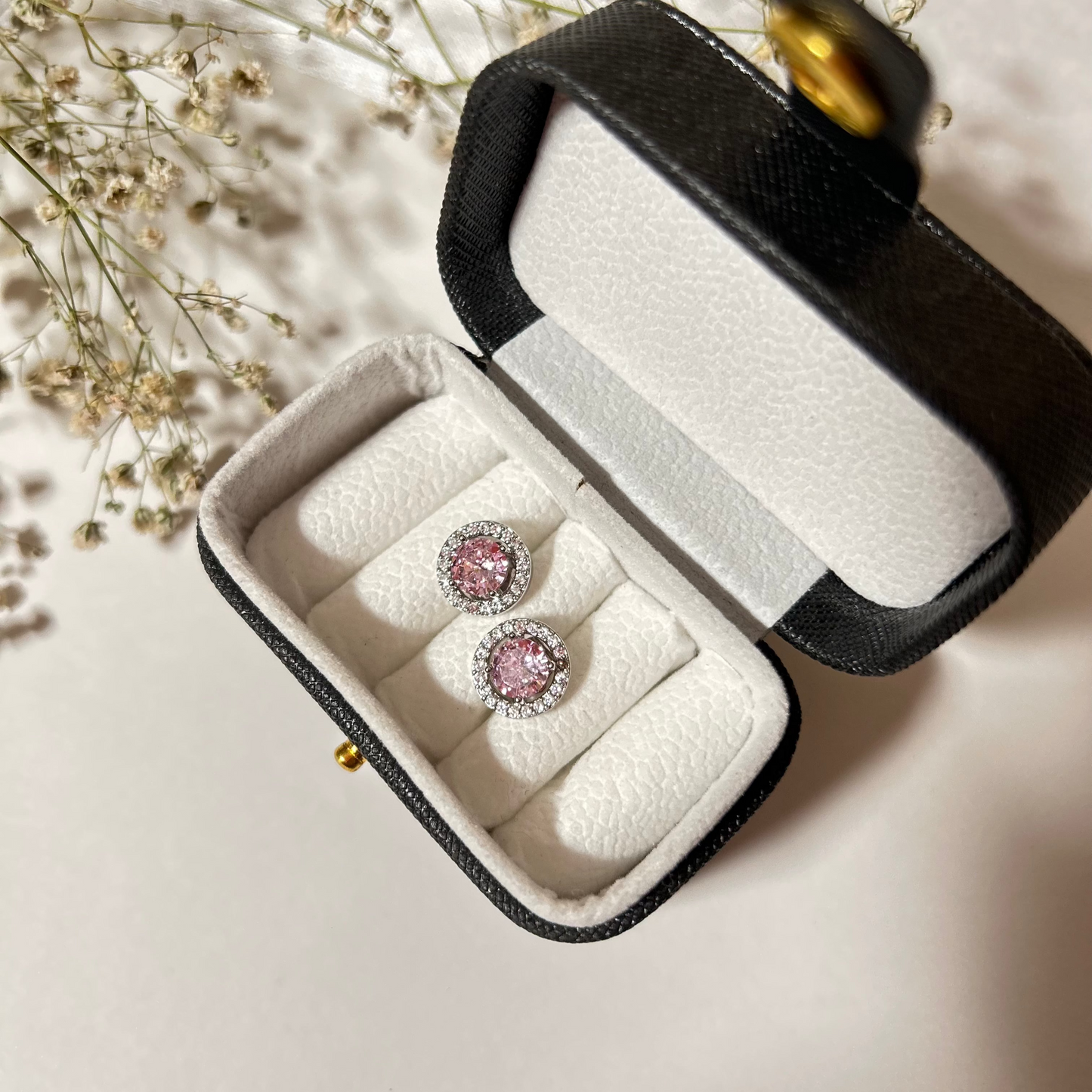 Olivia Studs