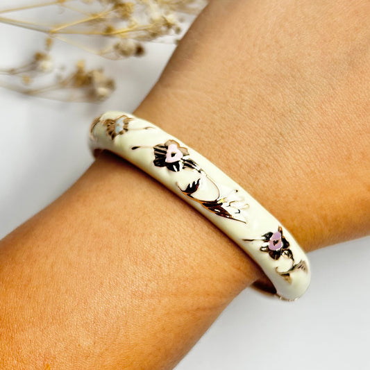 Viral cuffs for girls under 500