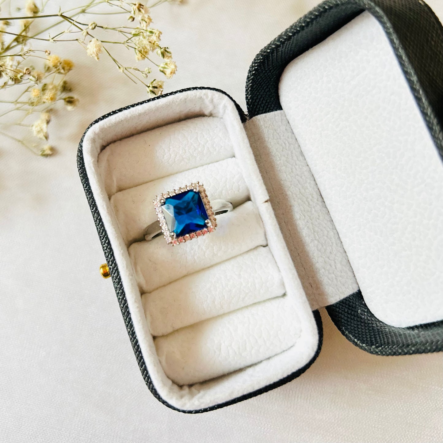 Sophia stylish everyday ring for women