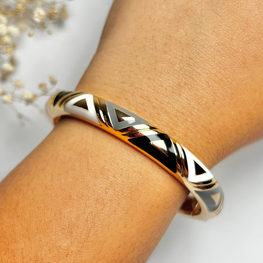 Gold bracelet for women