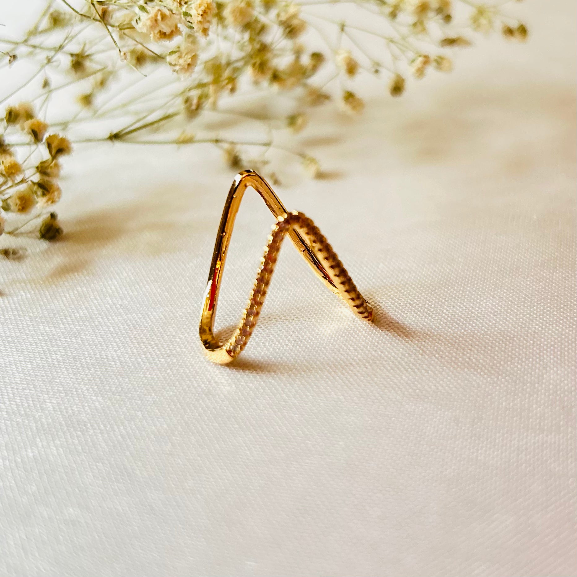 Gold V shaped ring for office wear
