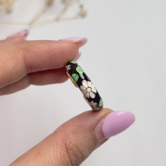 Viral and trendy rings for women under 1K