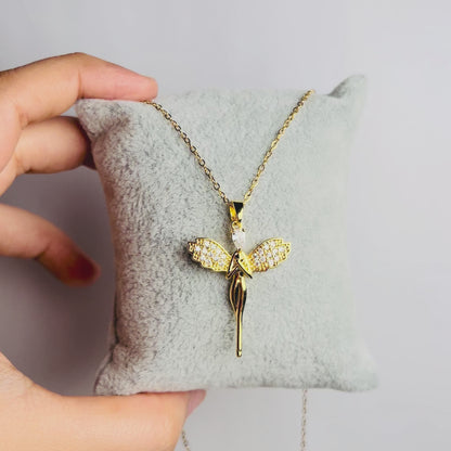 Rise of her Necklace