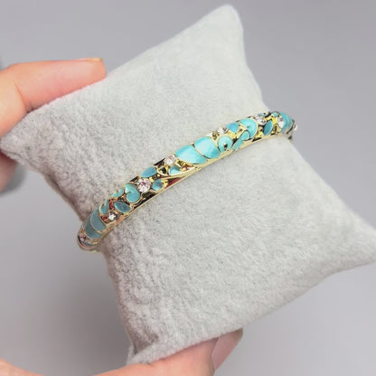 Lagoon Mist Diamond Cuff