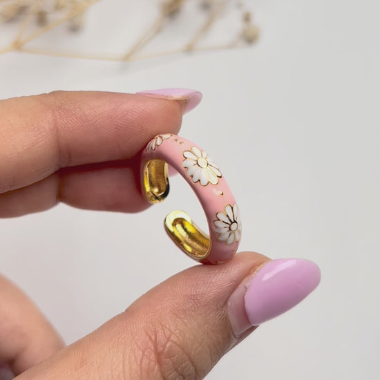 trendy rings for women under 1K