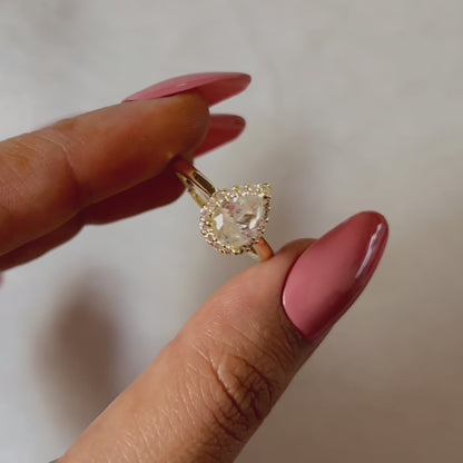 Teardrop daily wear ring for women