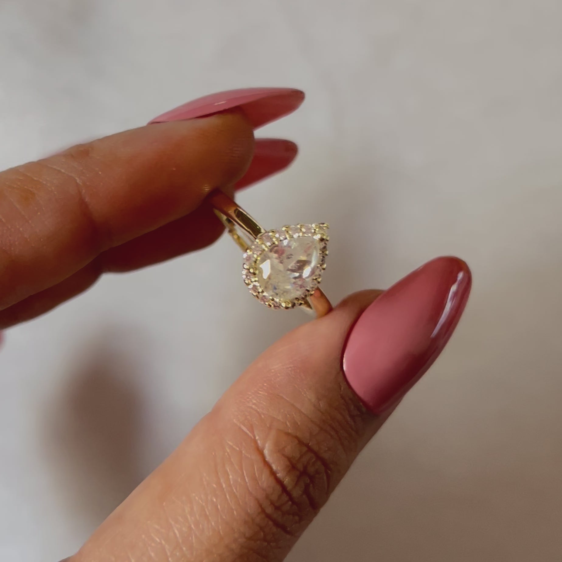 Teardrop daily wear ring for women