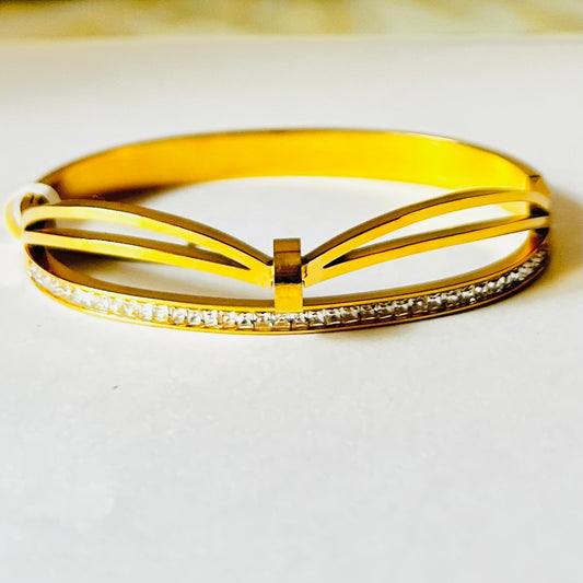 Ribbon Twist Bracelet - Minimalist Bling