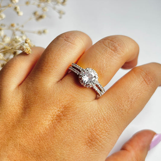 Royal Radiance Ring - Minimalist Bling